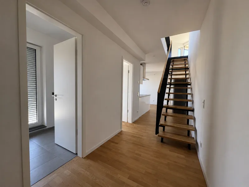Erstbezug| Exclusive Maisonette Penthouse mit Galerie & Loggia | separate Gäste-WC | nahe Müggelsee — photo 1